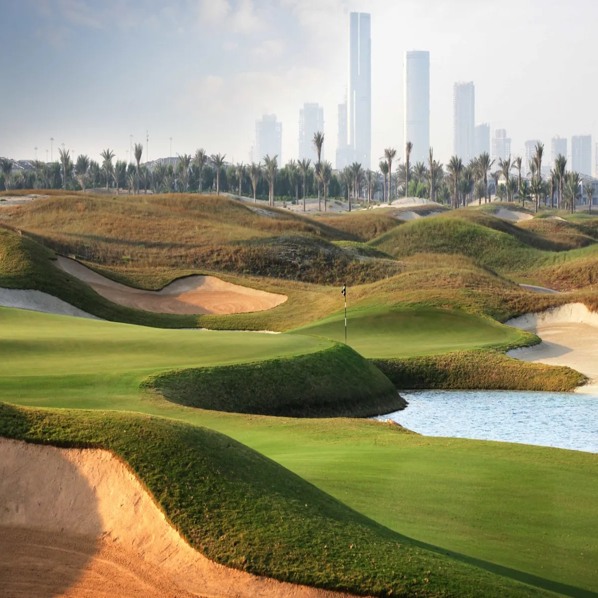 Jouer au golf à Abu Dhabi