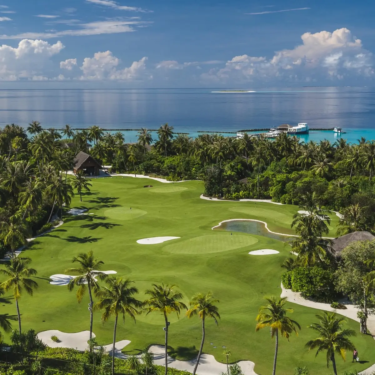 Jouer au golf aux Maldives