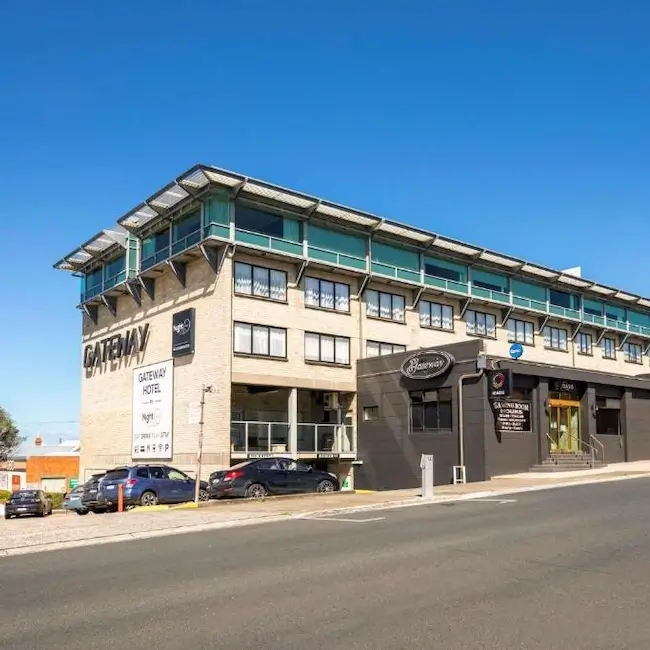Gateway Hotel by Nightcap Plus