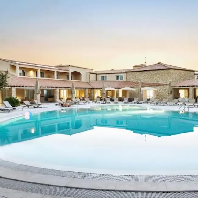 Is Arenas Resort & Villas