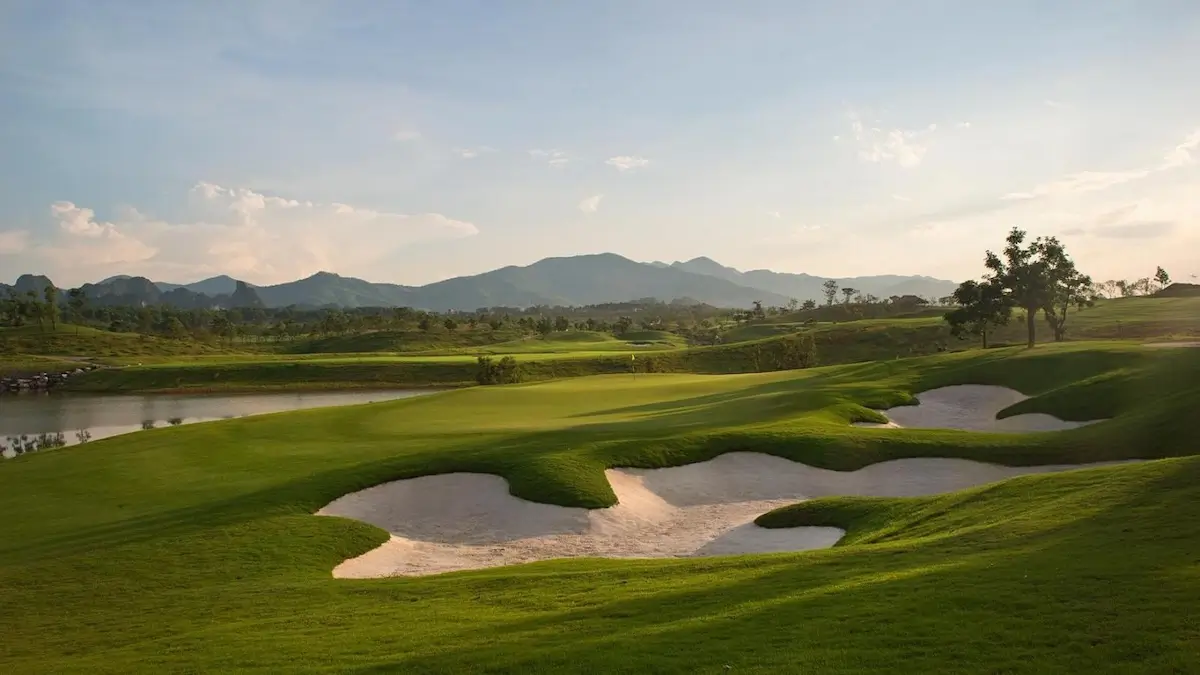 Sky Lake Resort & Golf Club