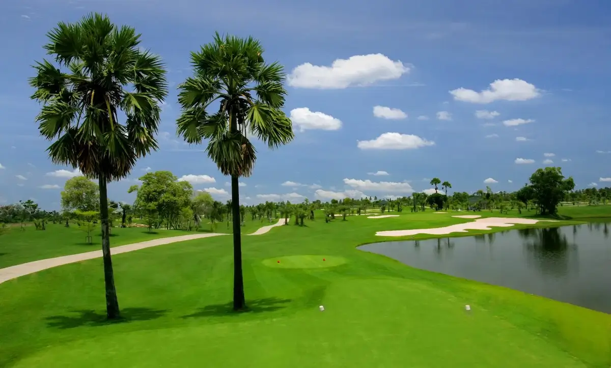 Suwan Golf & Country Club