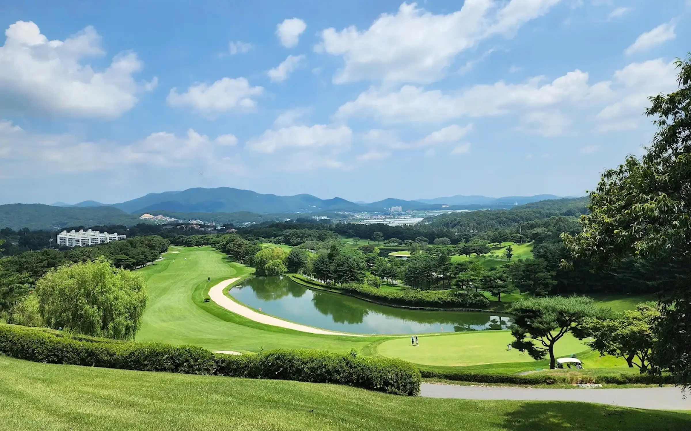 Woo Jeong Hills Country Club